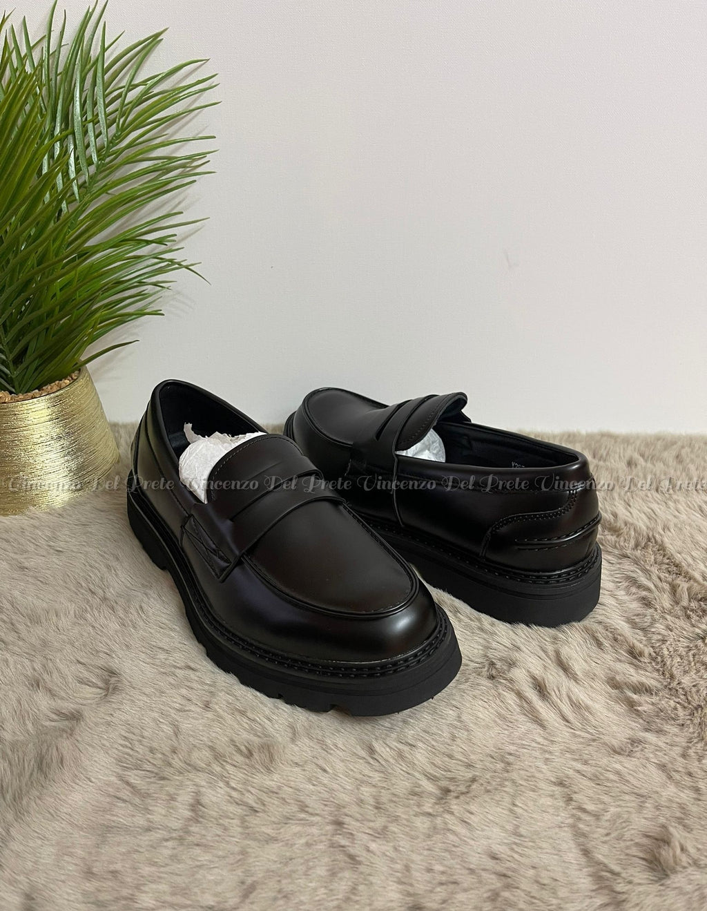 MOCASSINI SENZA LACCI IN PELLE CON SUOLA IN GOMMA