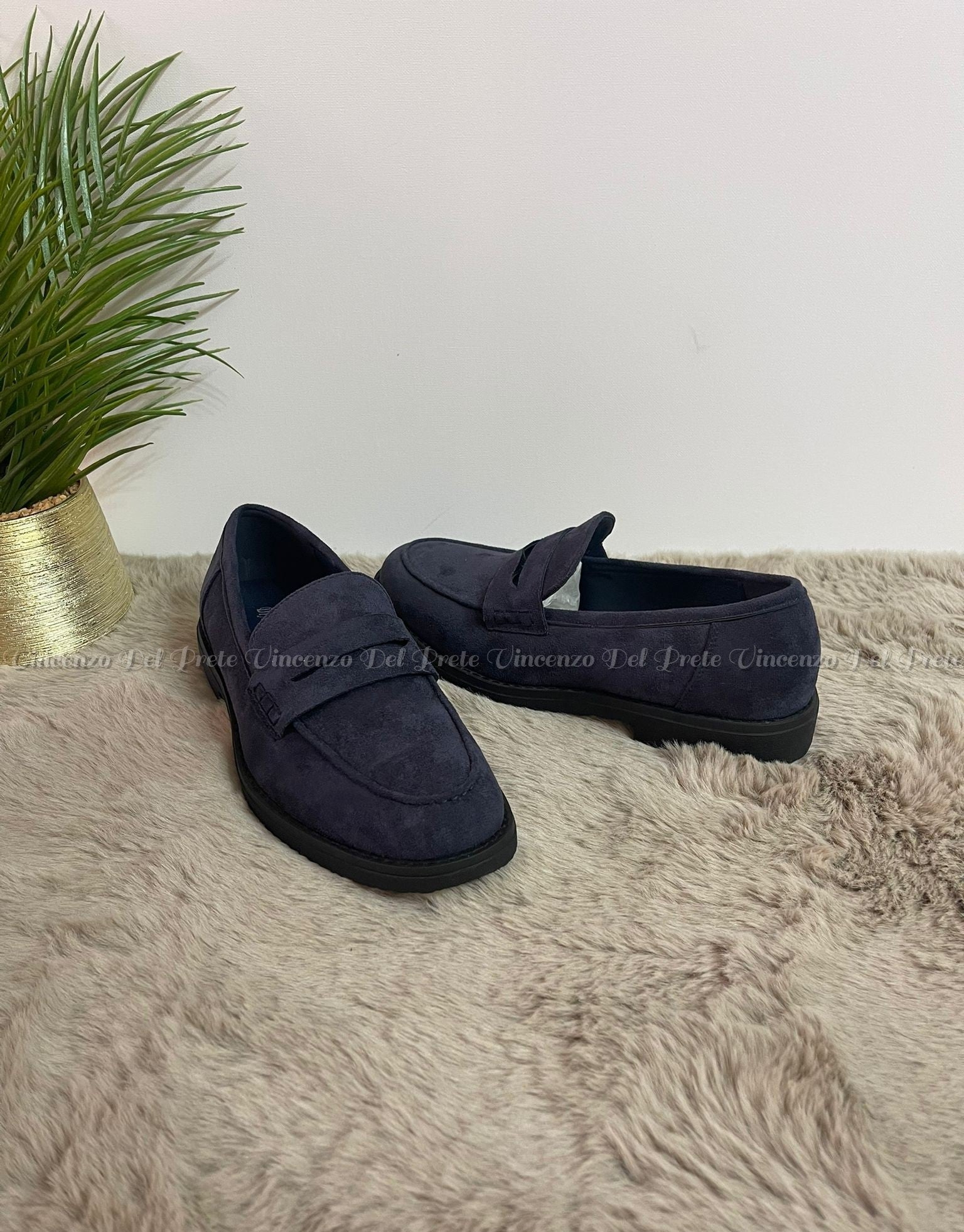 MOCASSINI SENZA LACCI IN CAMOSCIO CON SUOLA IN GOMMA