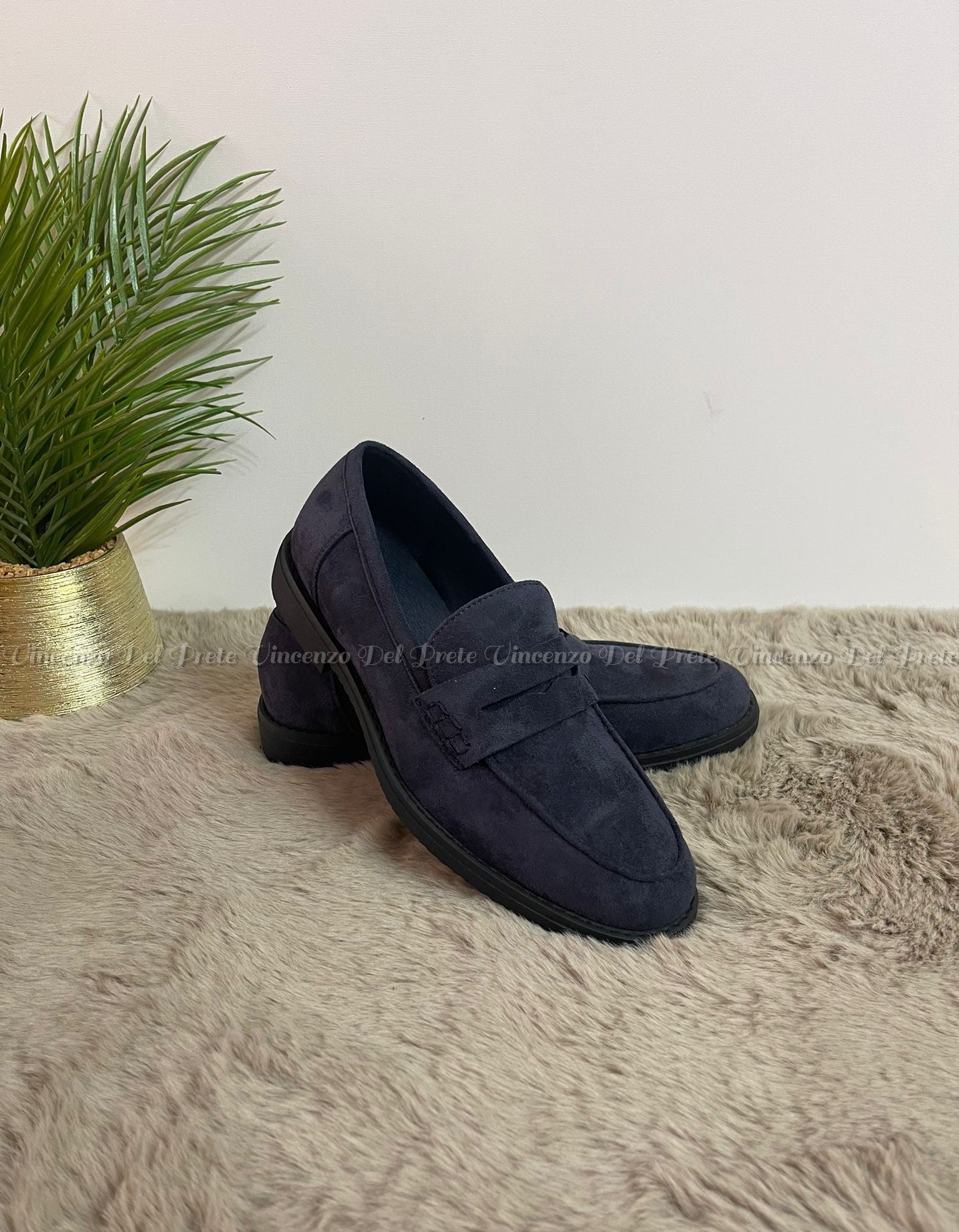 MOCASSINI SENZA LACCI IN CAMOSCIO CON SUOLA IN GOMMA