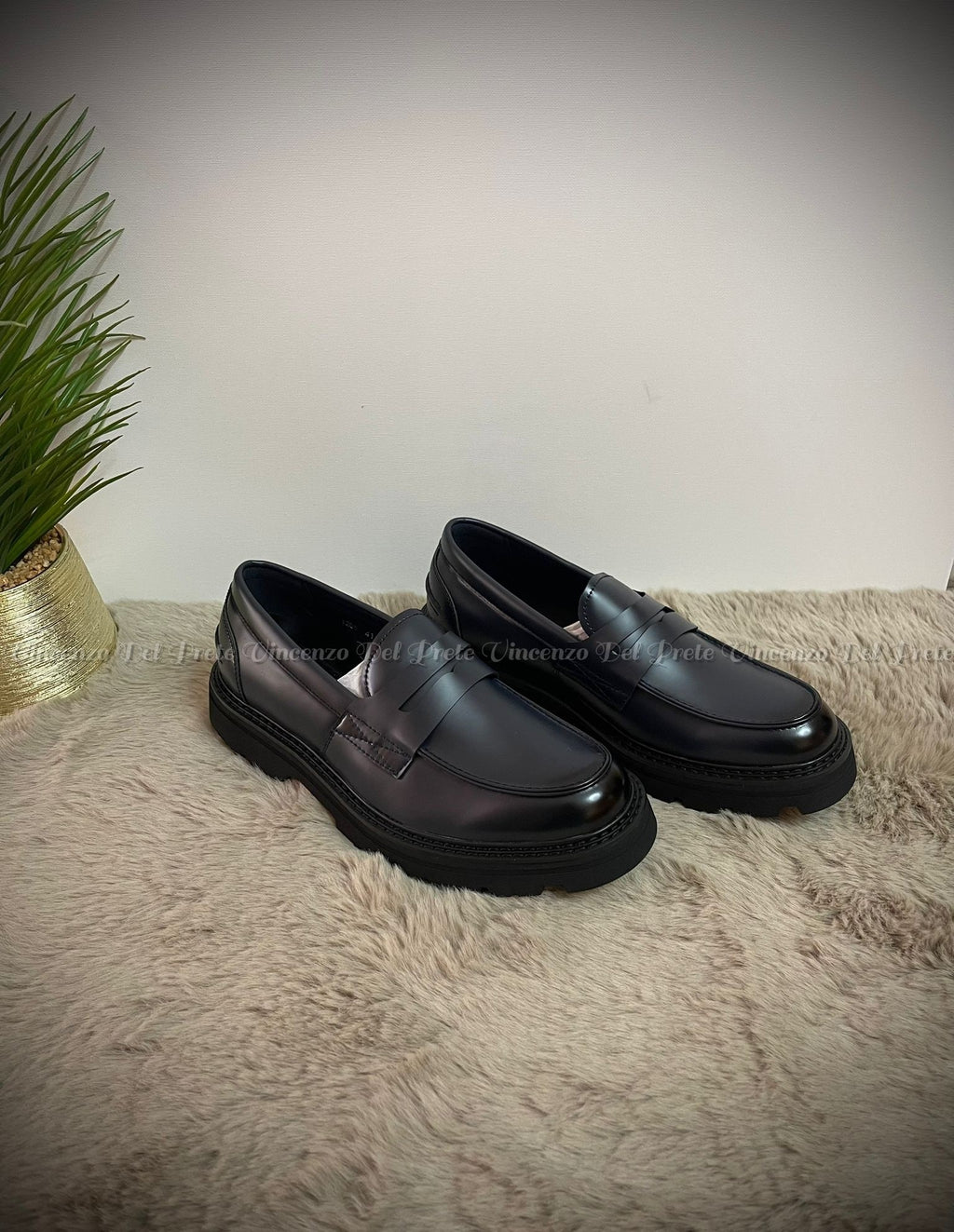 MOCASSINI SENZA LACCI IN PELLE CON SUOLA IN GOMMA