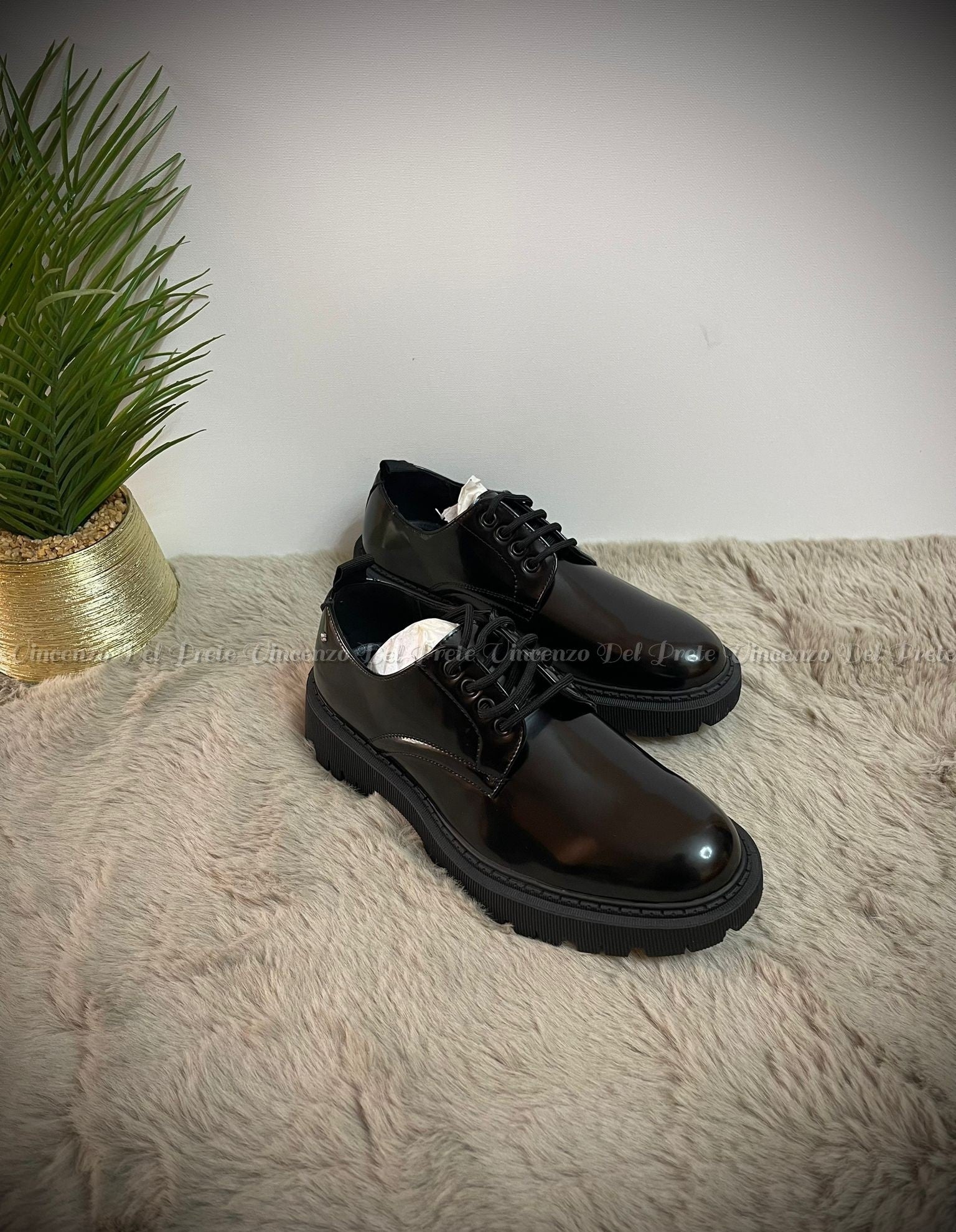 STRINGATE IN PELLE TAGLIO CLASSICO CON SUOLA IN GOMMA