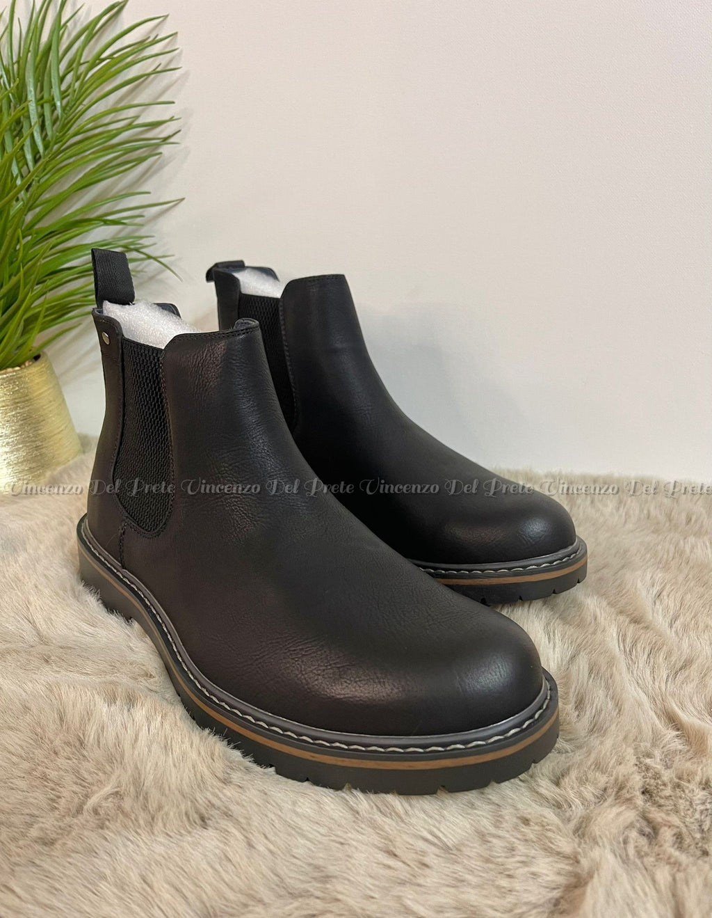 STIVALETTO IN PELLE SENZA LACCI CON SUOLA IN GOMMA