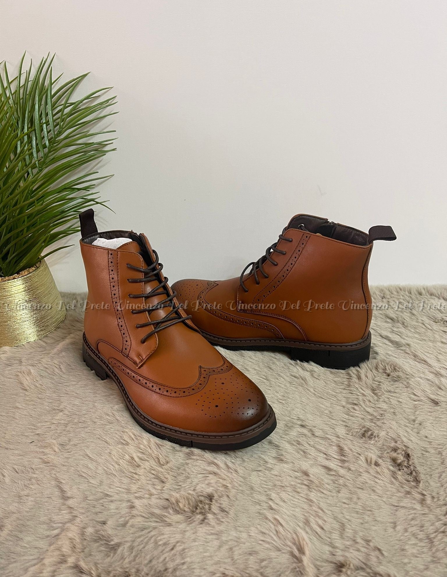 STIVALETTO IN PELLE CON LACCI E ZIP SUOLA IN GOMMA