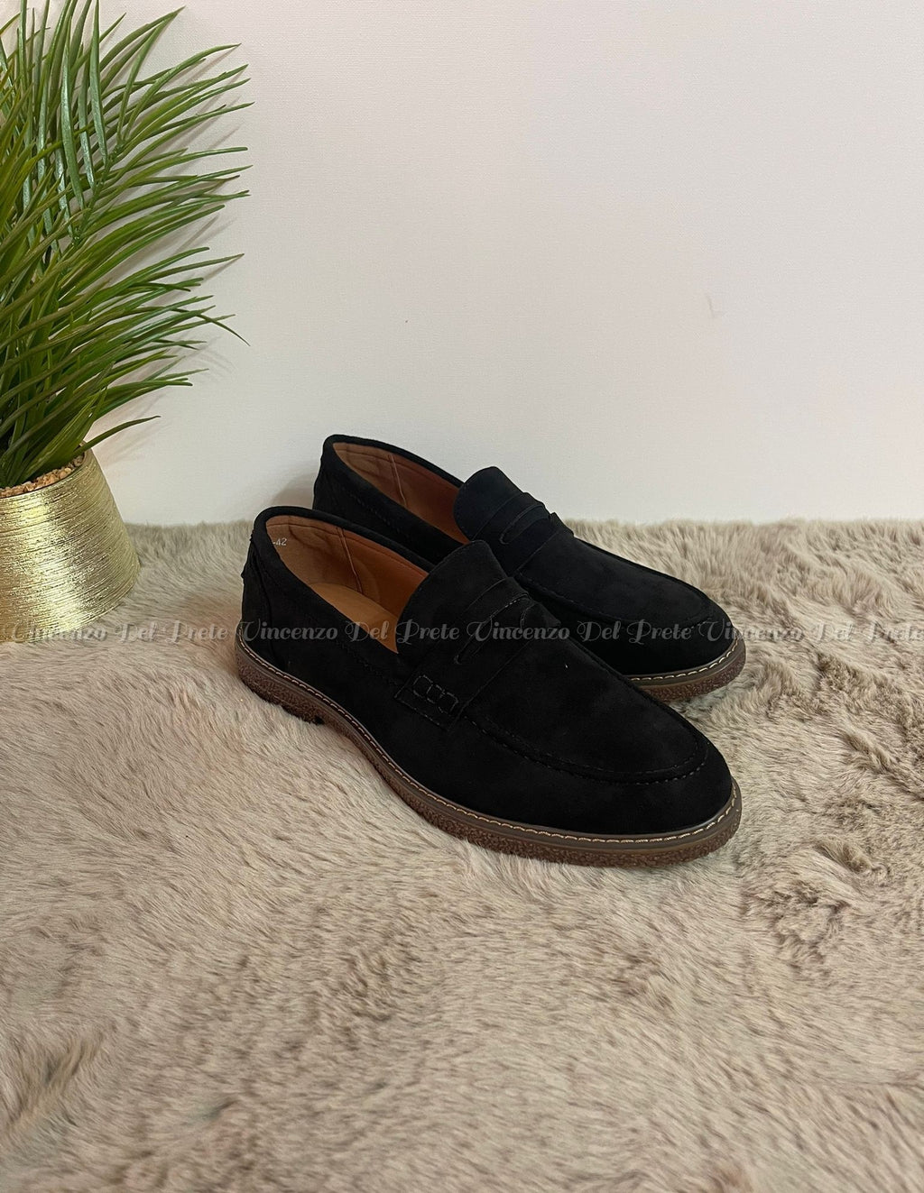 MOCASSINI SENZA LACCI IN CAMOSCIO CON SUOLA IN GOMMA