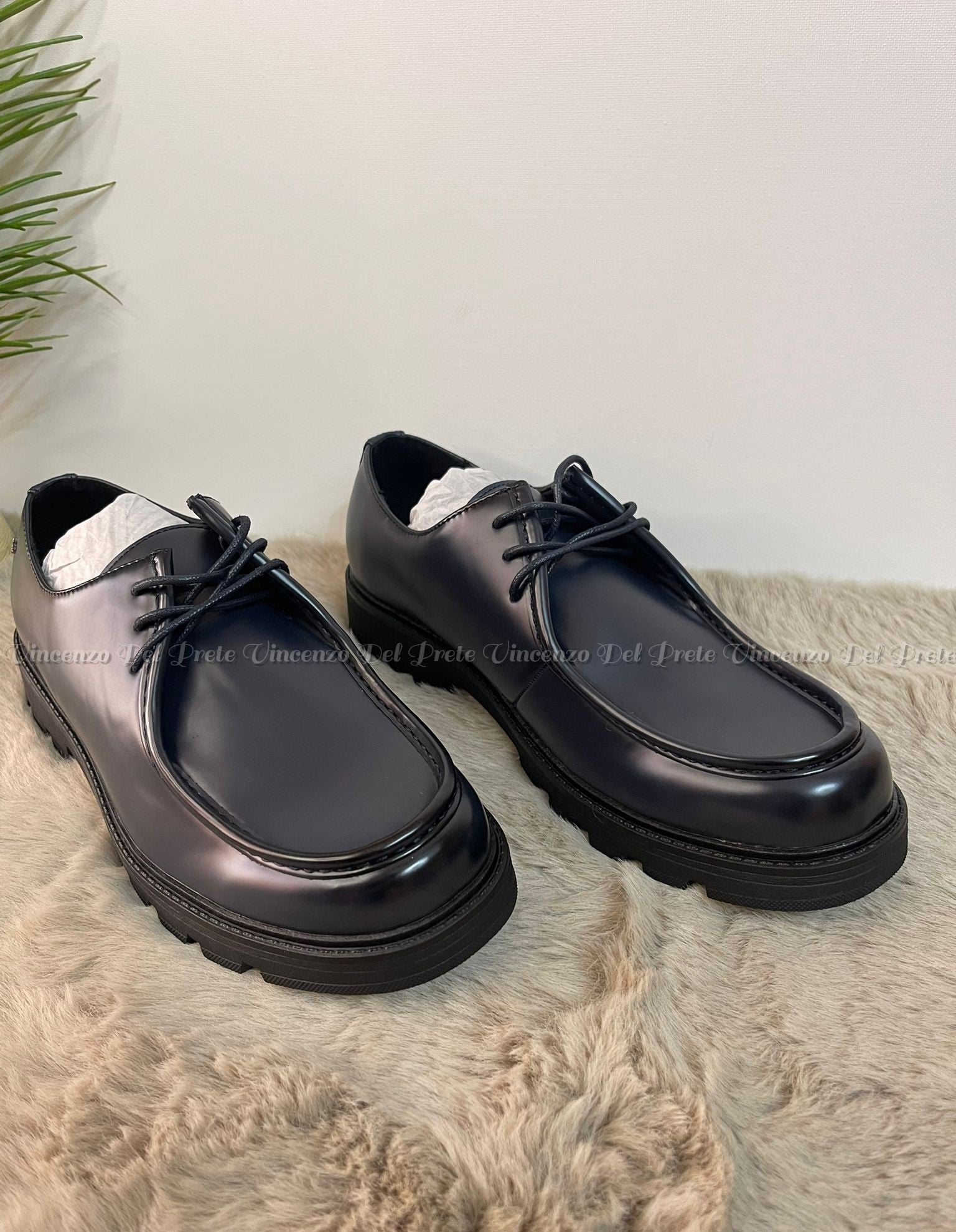 MOCASSINI INGEGNERE CON LACCI IN PELLE CON SUOLA IN GOMMA