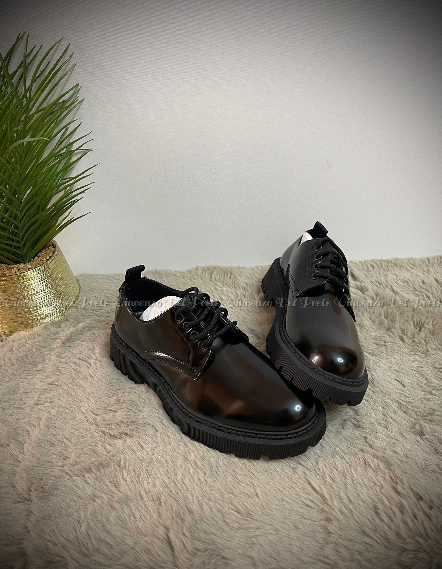 STRINGATE IN PELLE TAGLIO CLASSICO CON SUOLA IN GOMMA