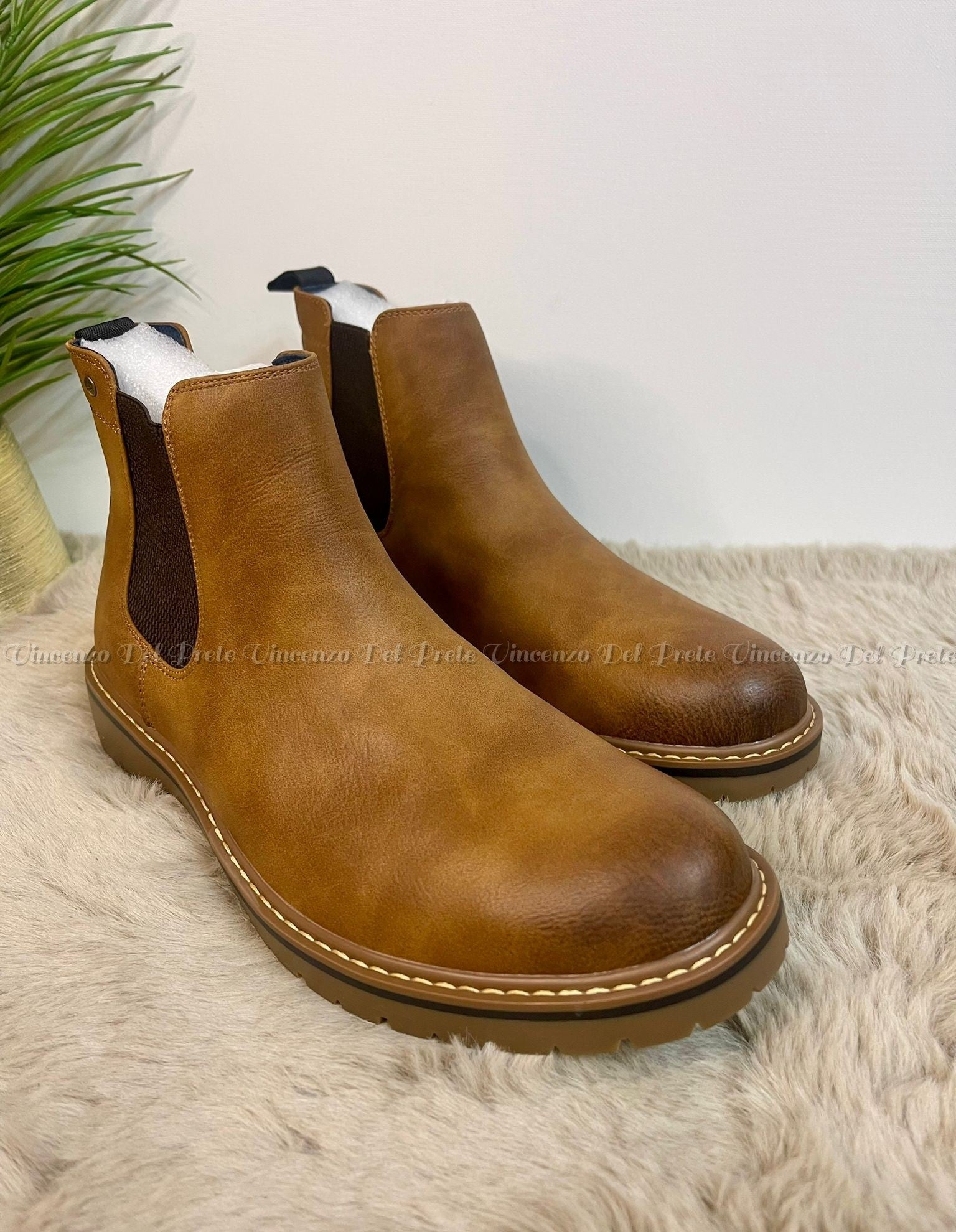 STIVALETTO IN PELLE SENZA LACCI CON SUOLA IN GOMMA