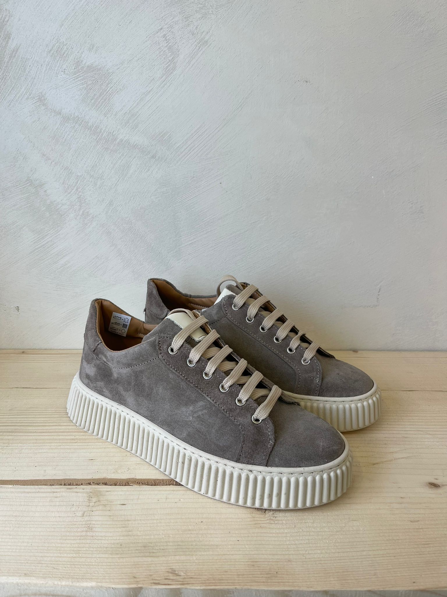 SNEAKERS IN VERA PELLE CAMOSCIO MADE IN ITALY UOMO E DONNA SUOLA ALTA