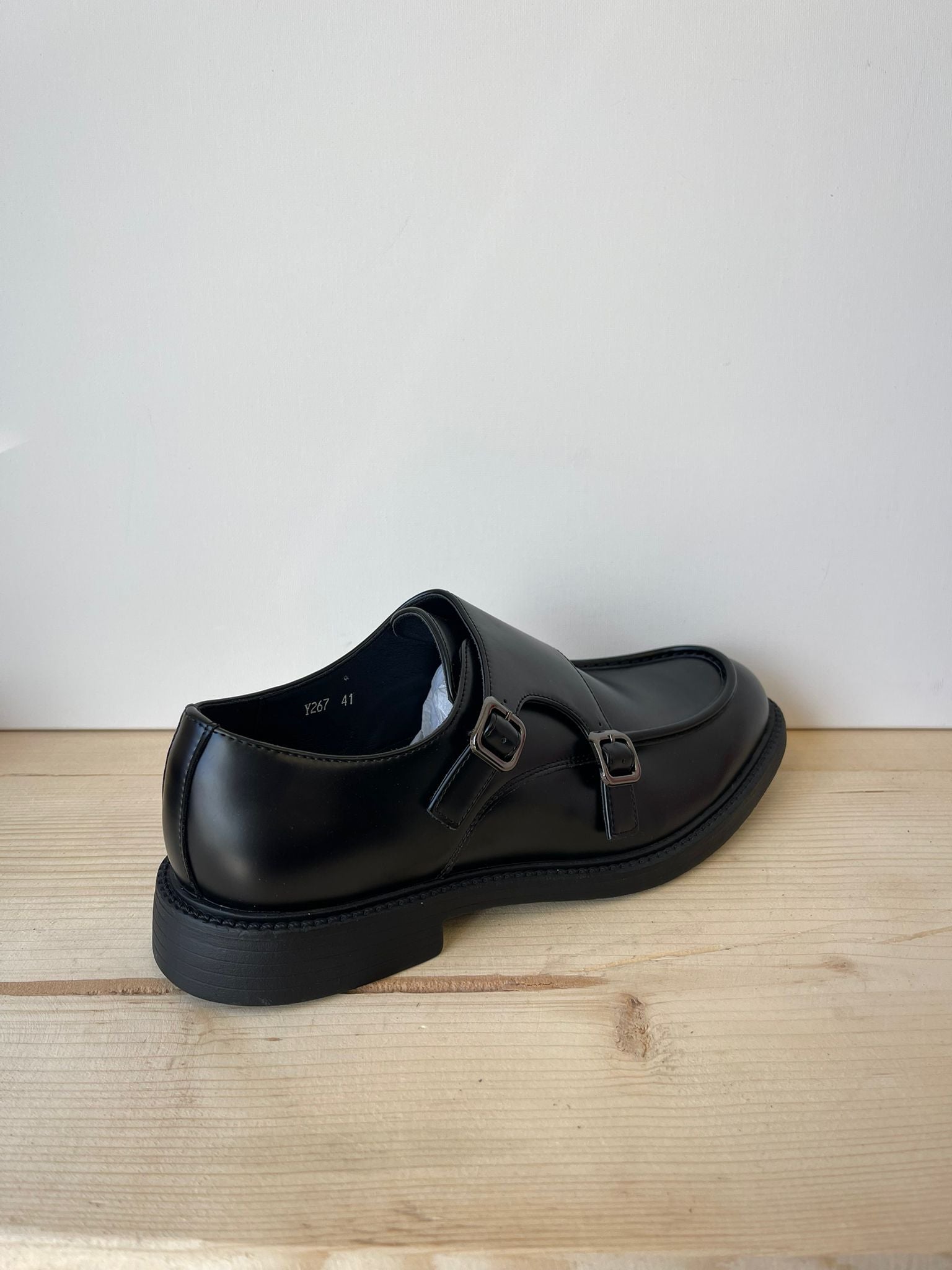 SCARPE MOCASSINO A FASCETTA DOPPIA FIBBIA IN PELLE SINTETICA SUOLA IN GOMMA