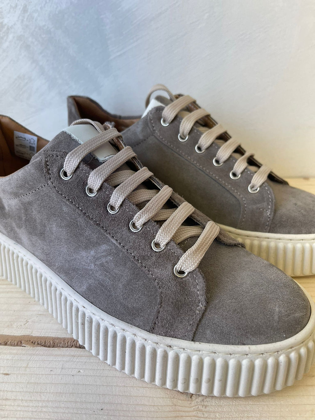 SNEAKERS IN VERA PELLE CAMOSCIO MADE IN ITALY UOMO E DONNA SUOLA ALTA