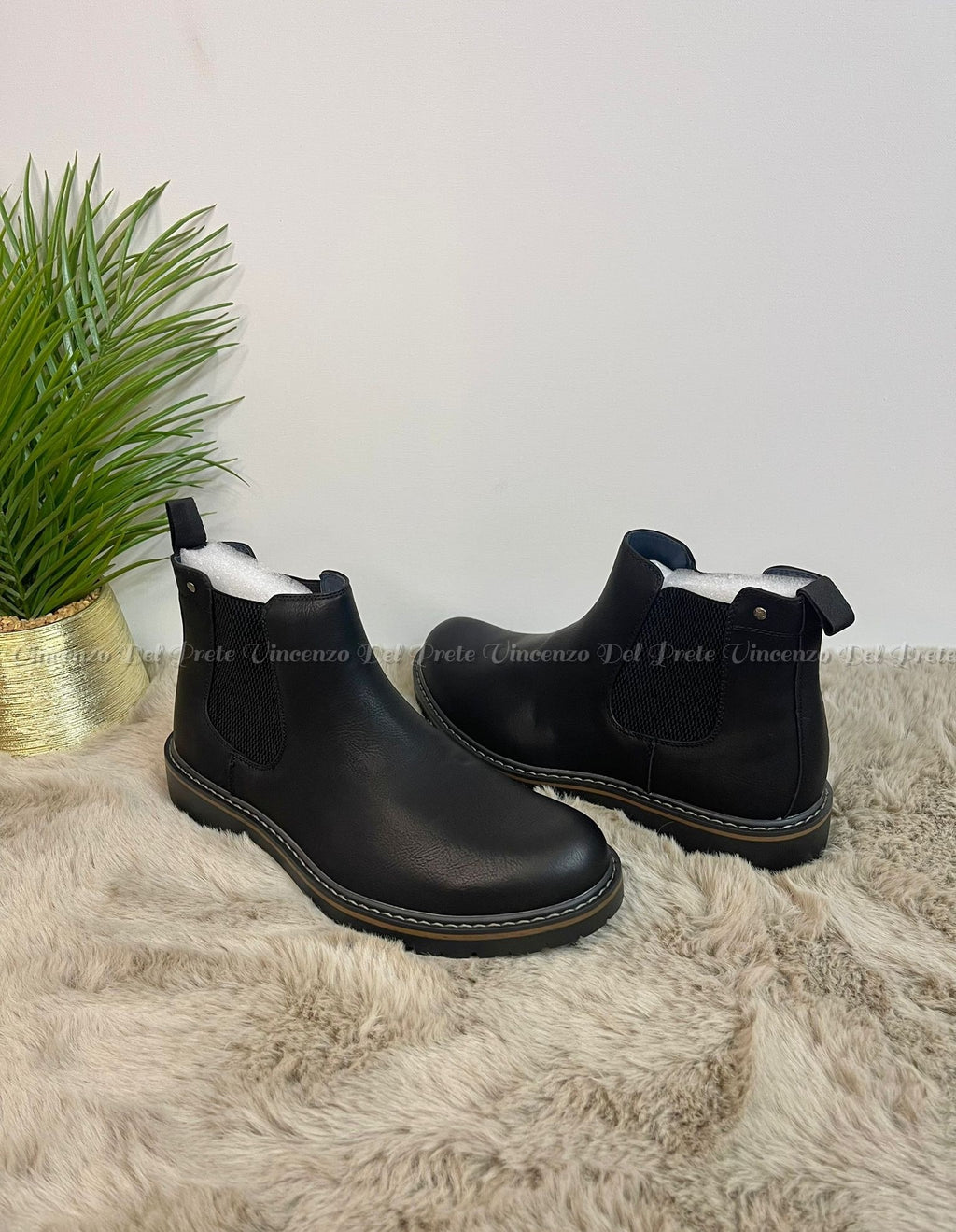 STIVALETTO IN PELLE SENZA LACCI CON SUOLA IN GOMMA