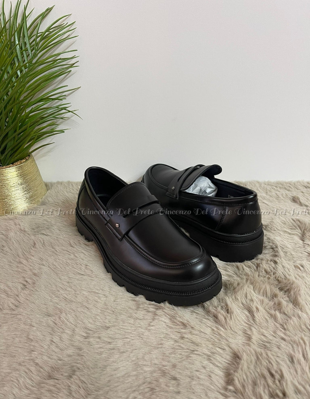 MOCASSINI SENZA LACCI IN PELLE CON SUOLA IN GOMMA