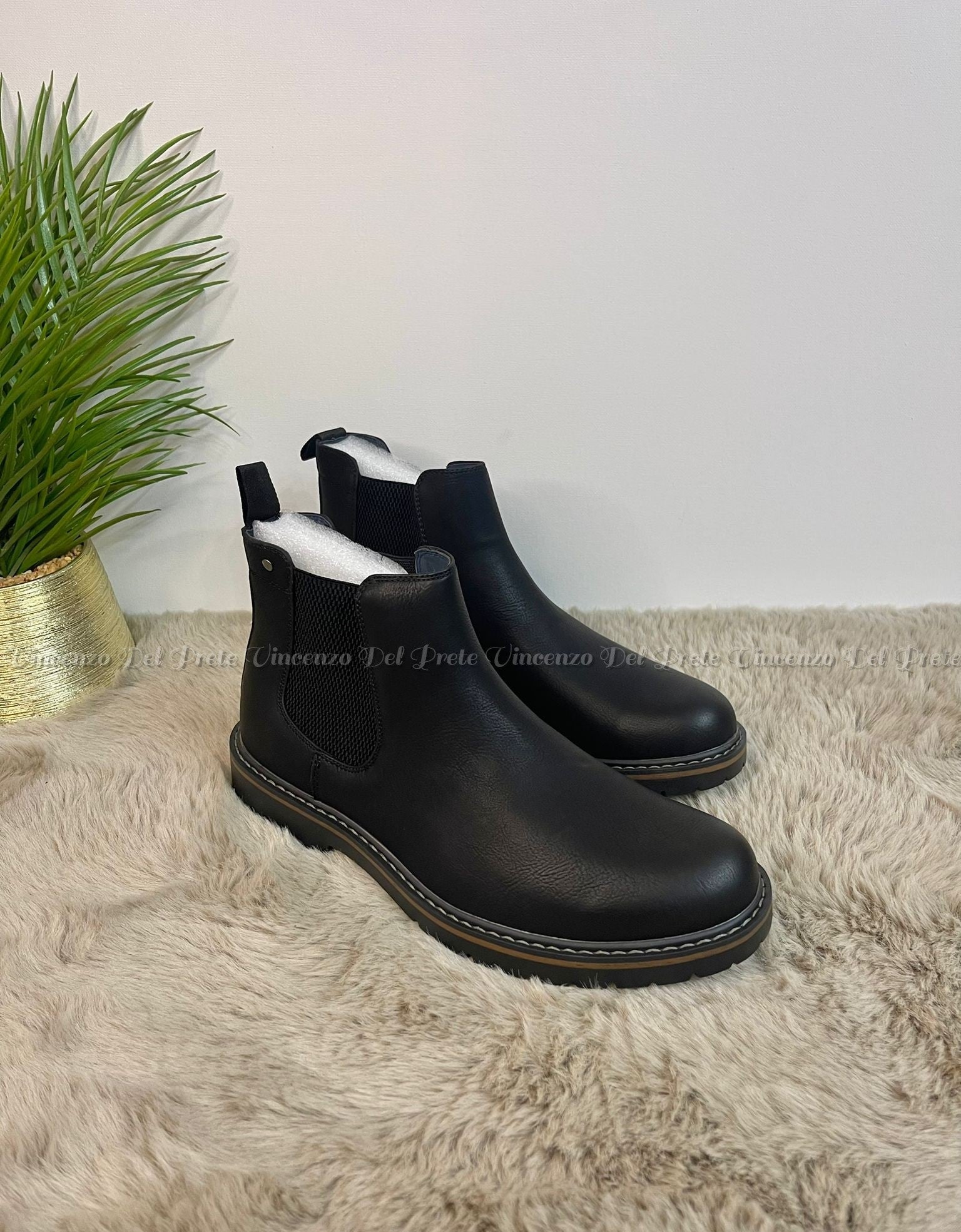 STIVALETTO IN PELLE SENZA LACCI CON SUOLA IN GOMMA