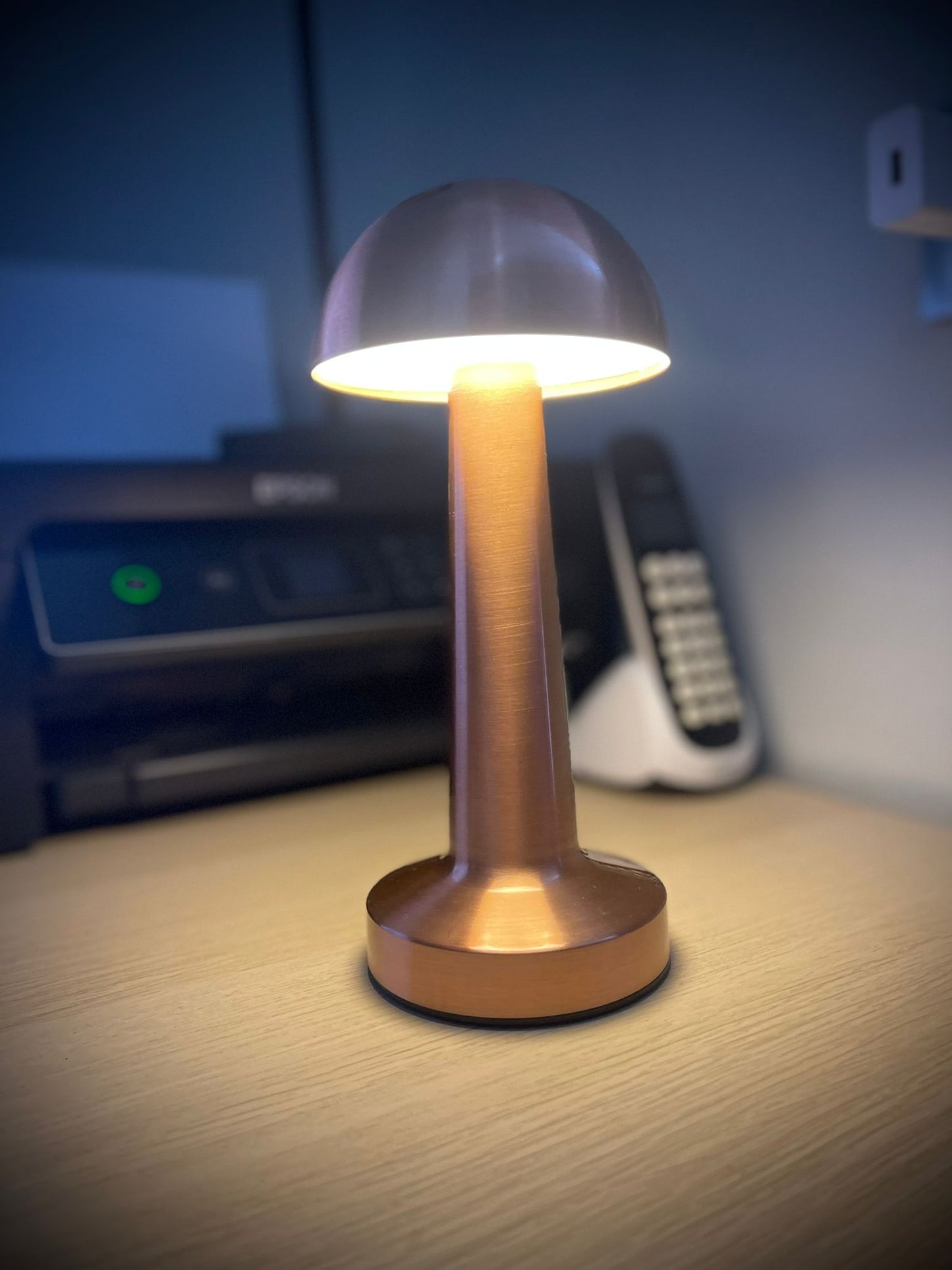 LAMPADA DA TAVOLO BRONZO RETRO RICARICABILE CON USB LED TOUCH LUCE CALDA FREDDO BIANCA