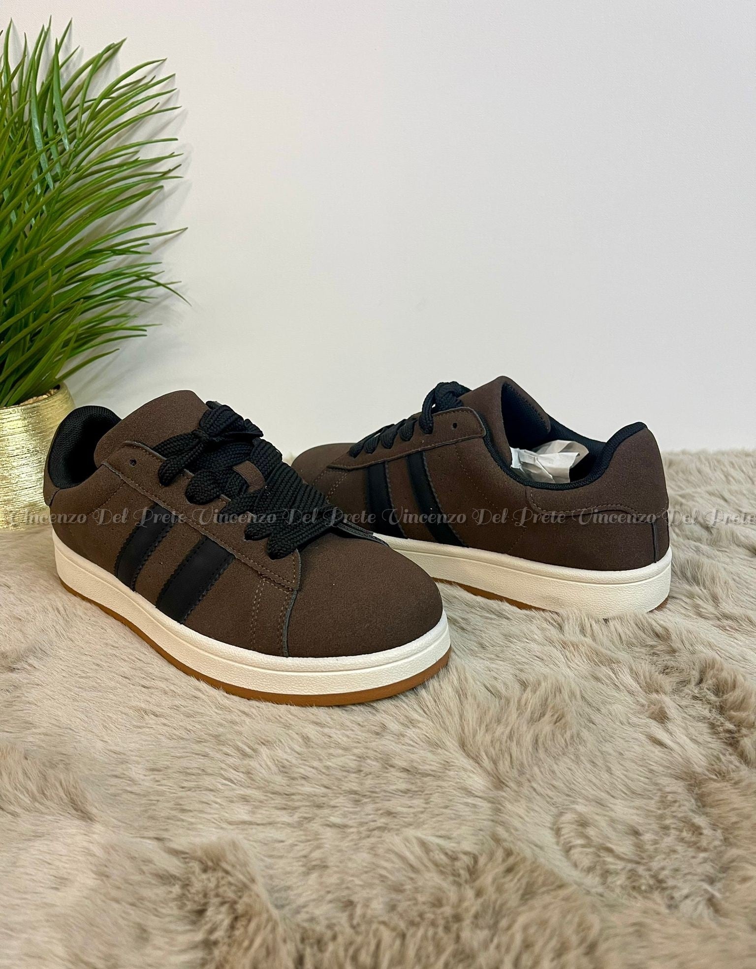 SNEAKERS IN CAMOSCIO MADE IN ITALY CON SUOLA IN GOMMA