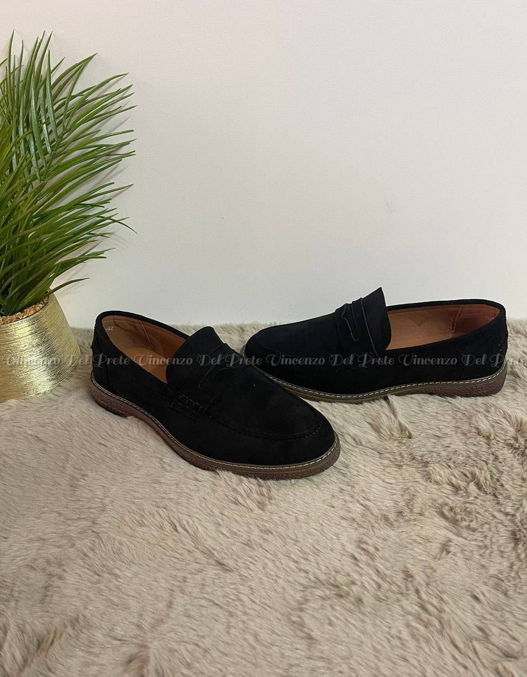 MOCASSINI SENZA LACCI IN CAMOSCIO CON SUOLA IN GOMMA