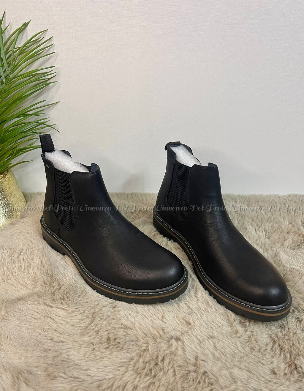 STIVALETTO IN PELLE SENZA LACCI CON SUOLA IN GOMMA