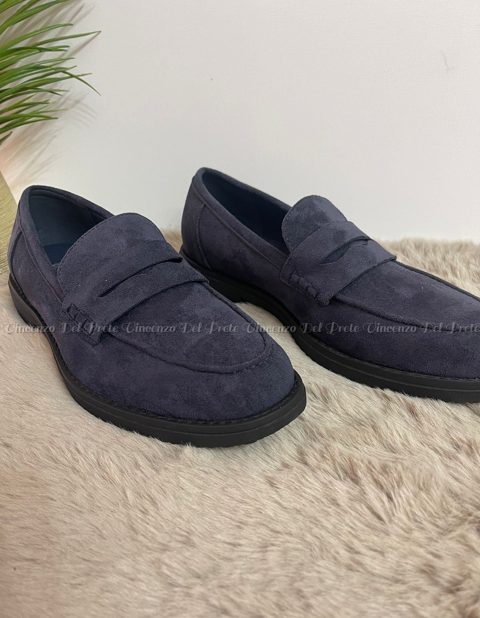 MOCASSINI SENZA LACCI IN CAMOSCIO CON SUOLA IN GOMMA