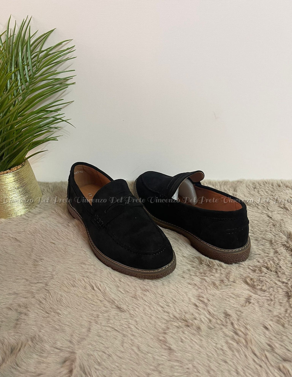 MOCASSINI SENZA LACCI IN CAMOSCIO CON SUOLA IN GOMMA