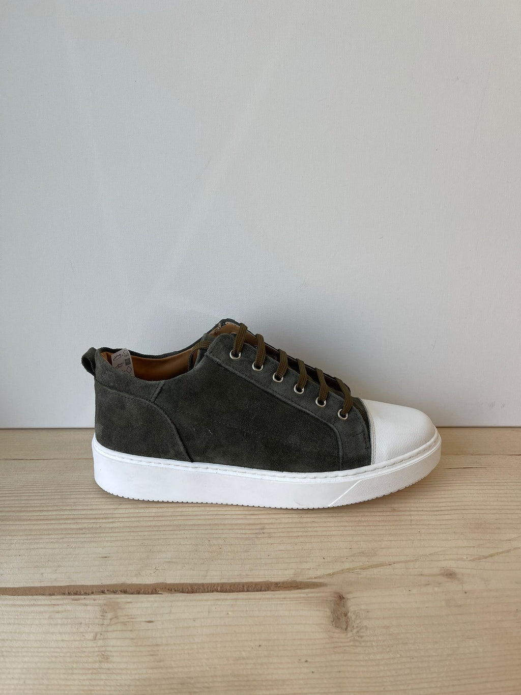 SNEAKERS IN VERA PELLE CAMOSCIO MADE IN ITALY UOMO E DONNA SUOLA BASSA