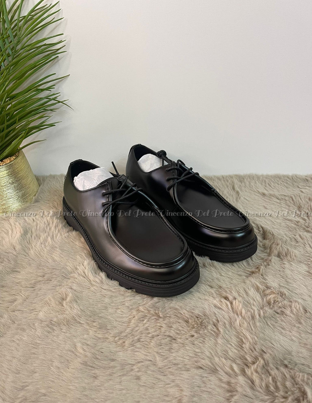 MOCASSINI INGEGNERE CON LACCI IN PELLE CON SUOLA IN GOMMA