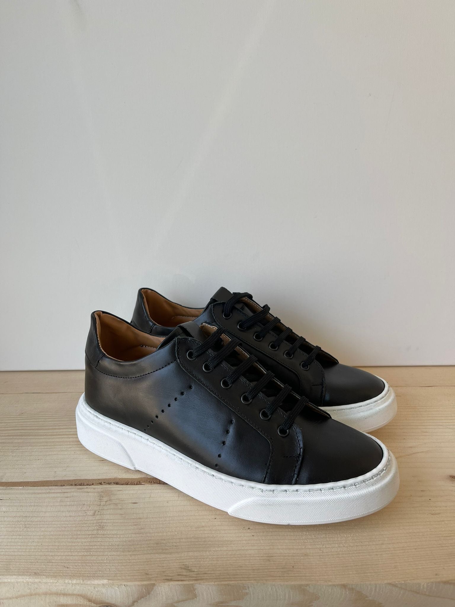 SNEAKERS IN VERA PELLE MADE IN ITALY UOMO E DONNA SUOLA BASSA