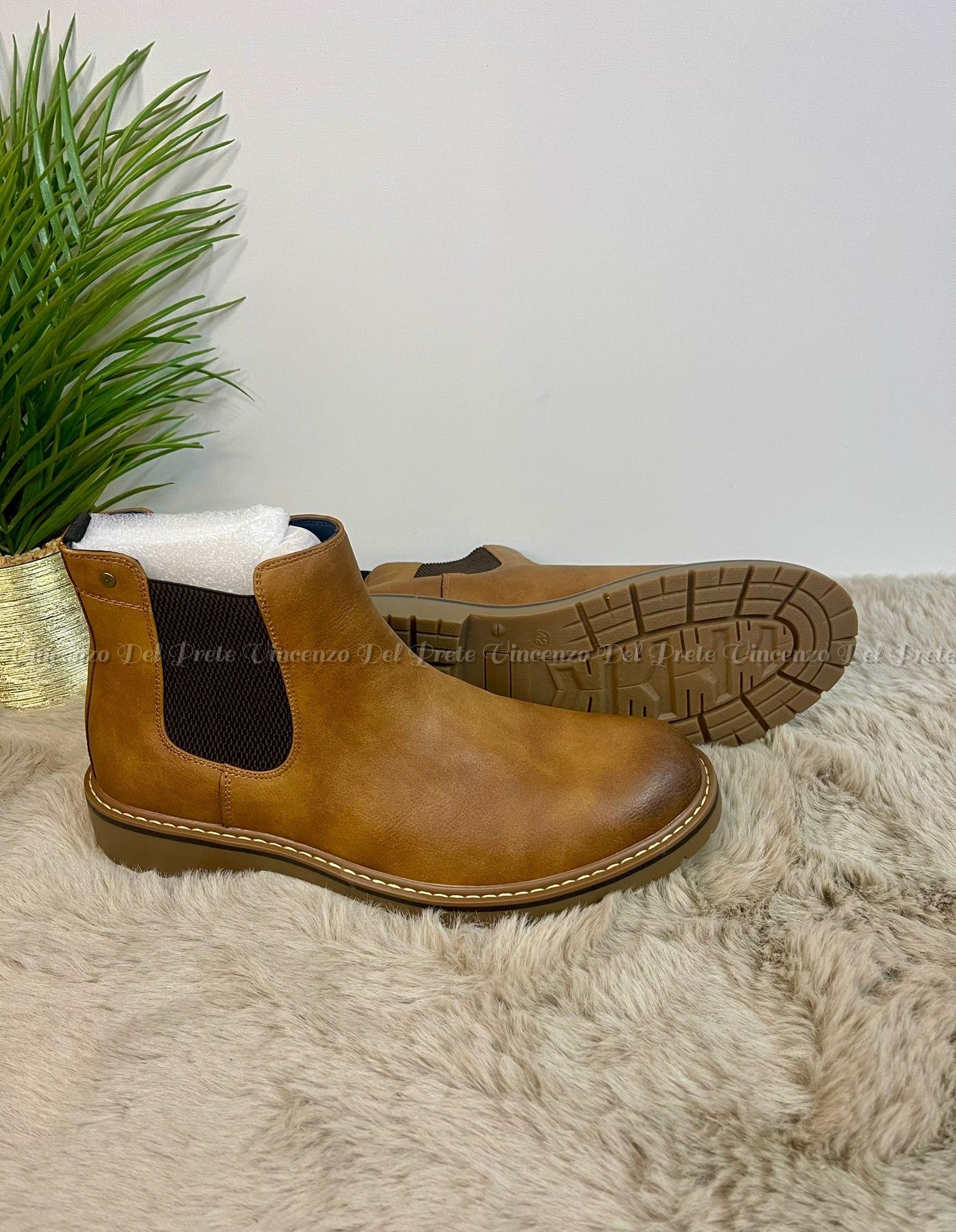 STIVALETTO IN PELLE SENZA LACCI CON SUOLA IN GOMMA