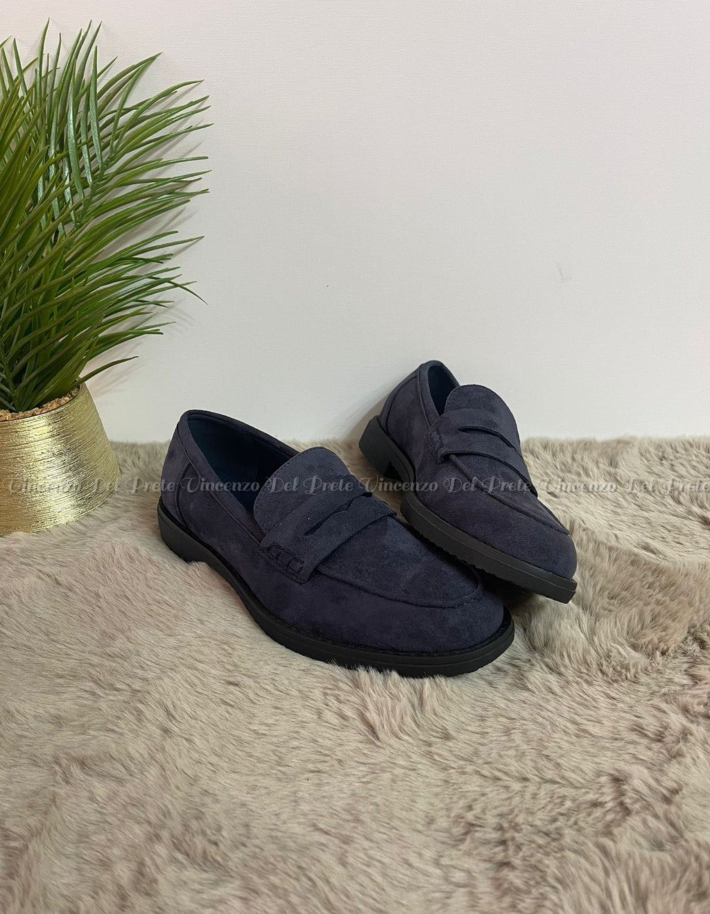 MOCASSINI SENZA LACCI IN CAMOSCIO CON SUOLA IN GOMMA