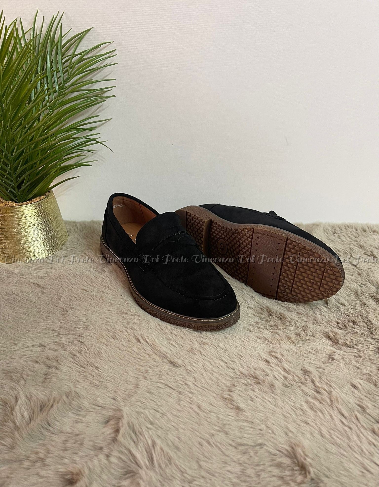 MOCASSINI SENZA LACCI IN CAMOSCIO CON SUOLA IN GOMMA