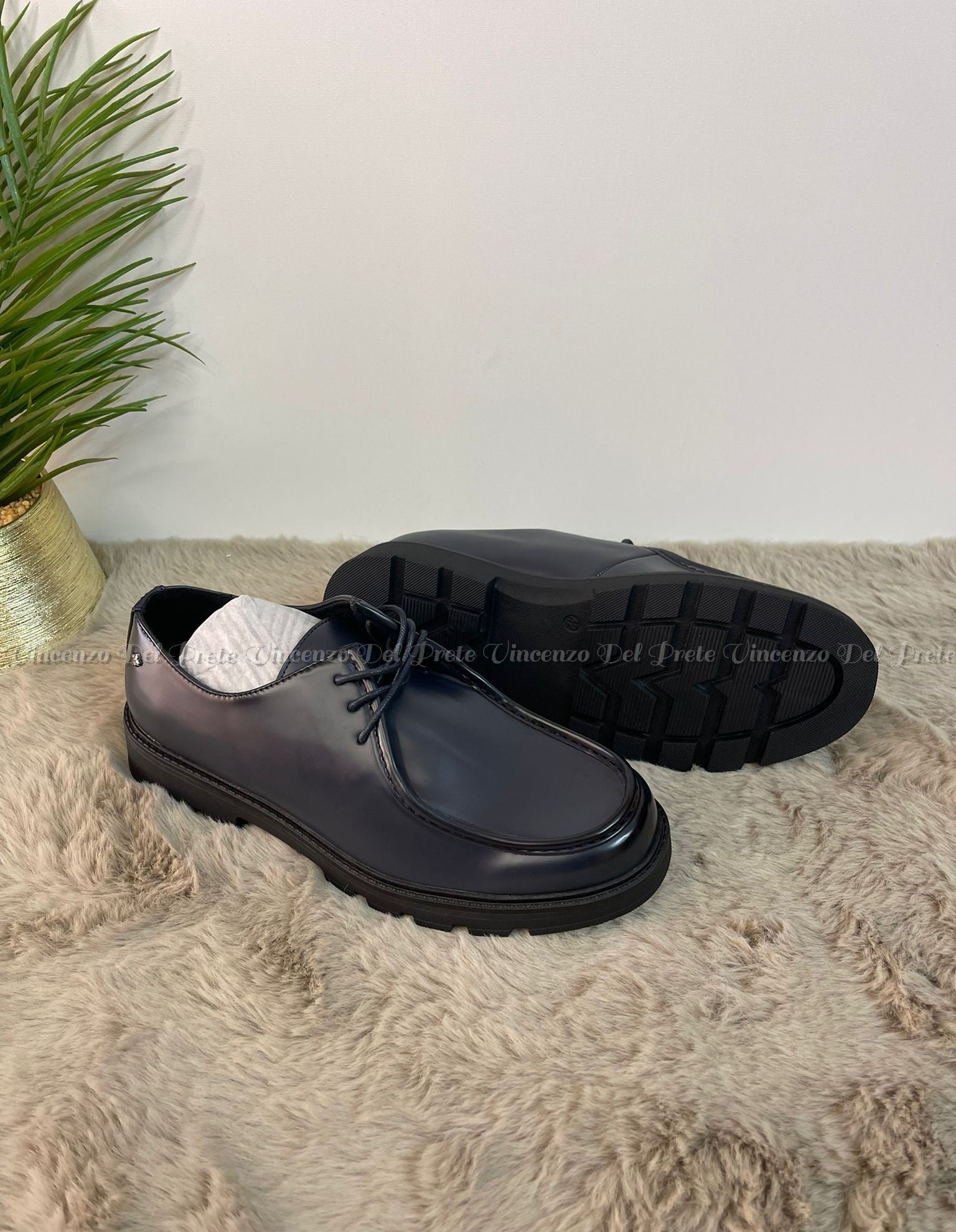 MOCASSINI INGEGNERE CON LACCI IN PELLE CON SUOLA IN GOMMA