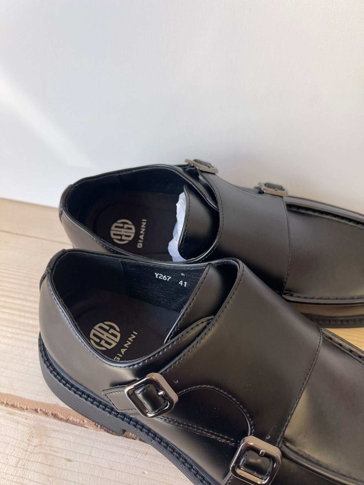 SCARPE MOCASSINO A FASCETTA DOPPIA FIBBIA IN PELLE SINTETICA SUOLA IN GOMMA