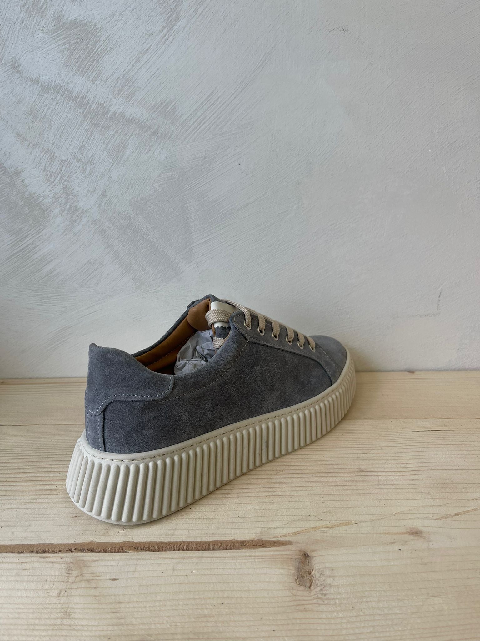 SNEAKERS IN VERA PELLE CAMOSCIO MADE IN ITALY UOMO E DONNA SUOLA ALTA