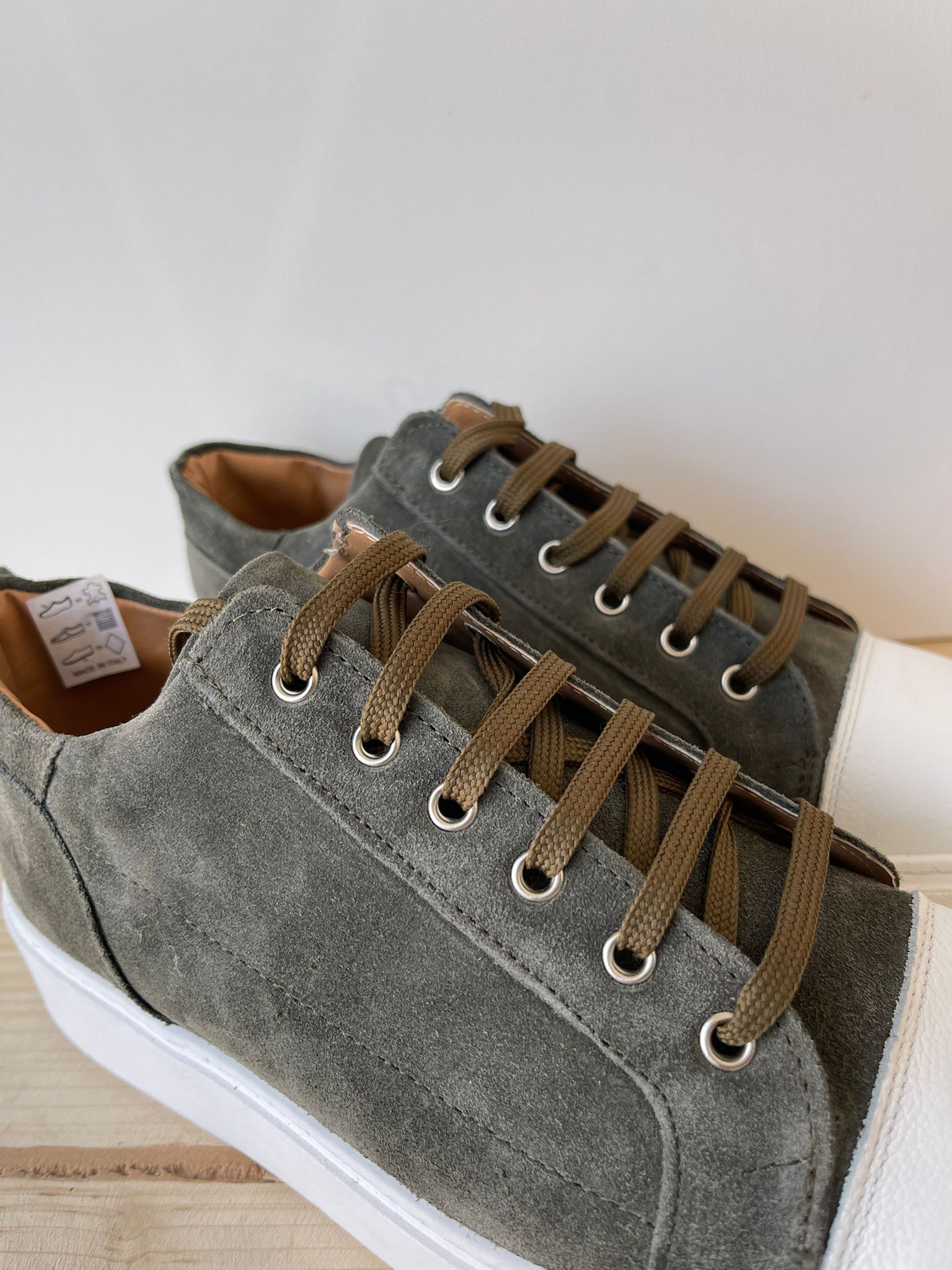 SNEAKERS IN VERA PELLE CAMOSCIO MADE IN ITALY UOMO E DONNA SUOLA BASSA
