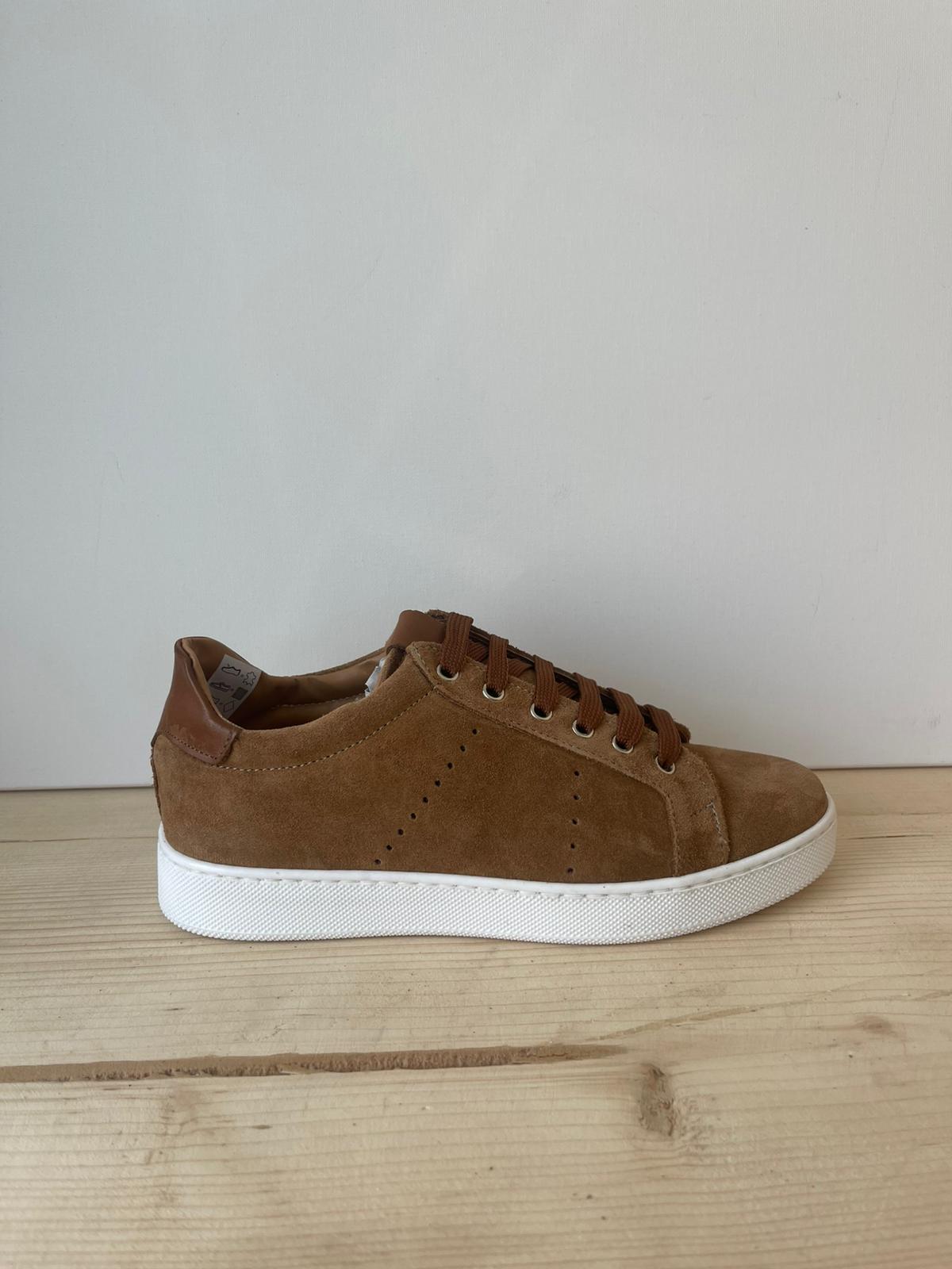 SNEAKERS IN VERA PELLE CAMOSCIO MADE IN ITALY UOMO E DONNA SUOLA BASSA