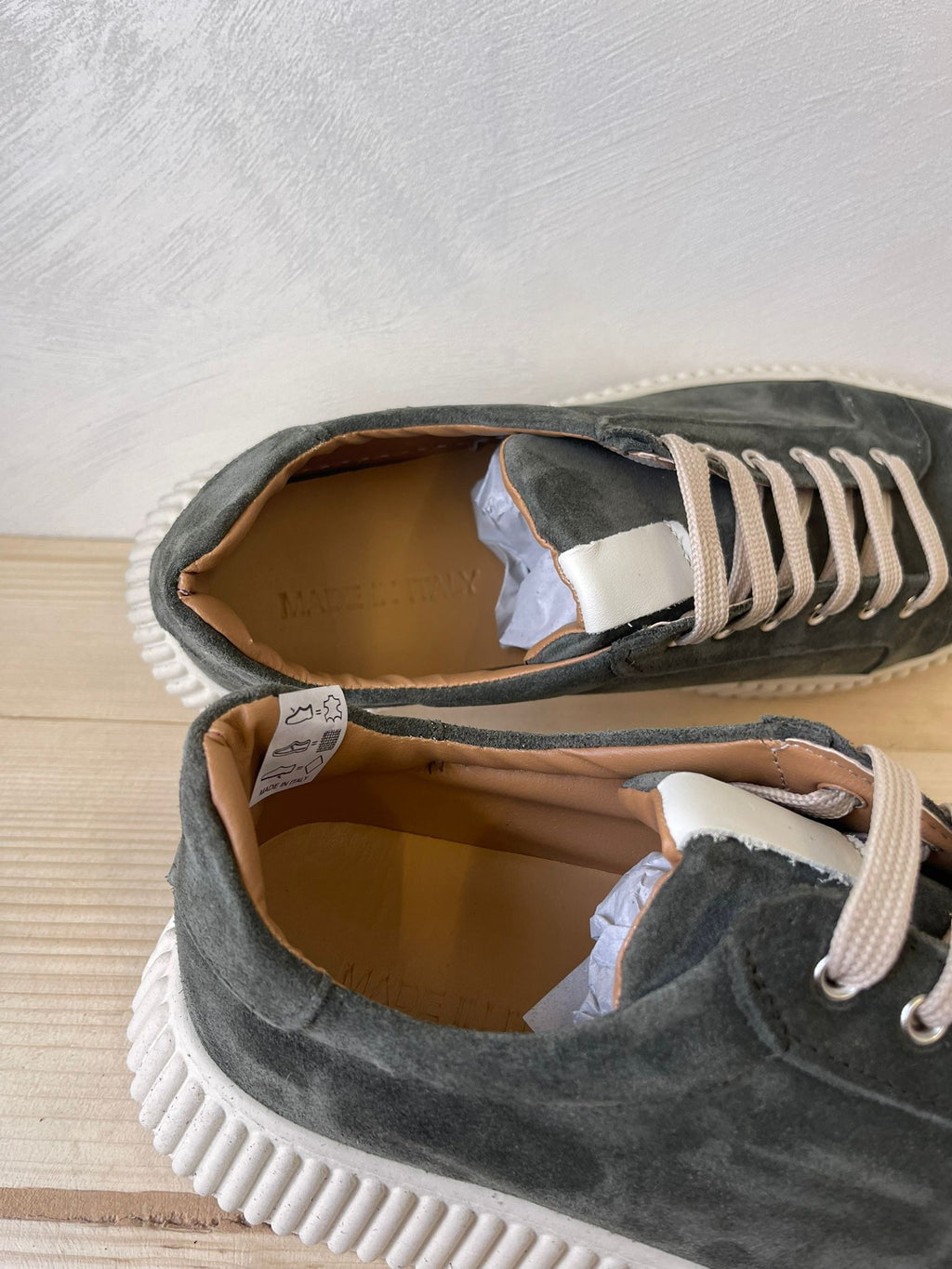SNEAKERS IN VERA PELLE CAMOSCIO MADE IN ITALY UOMO E DONNA SUOLA ALTA